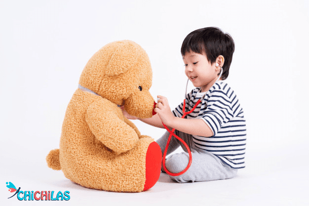چیچیلاس - رفتار کودک - دکتر بازی - بازی کودکانه - رفتار کودک - رفتار با کودک