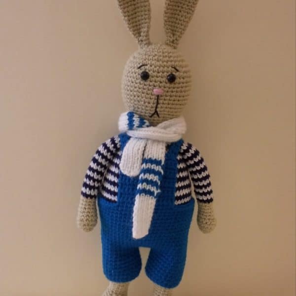 عروسک کاموایی خرگوش خوش تیپ (کد263)
