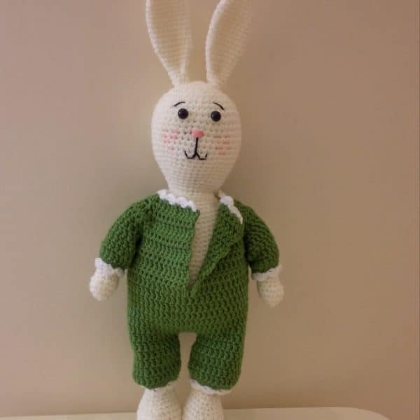 عروسک کاموایی خرگوش لباس سبز (کد258)