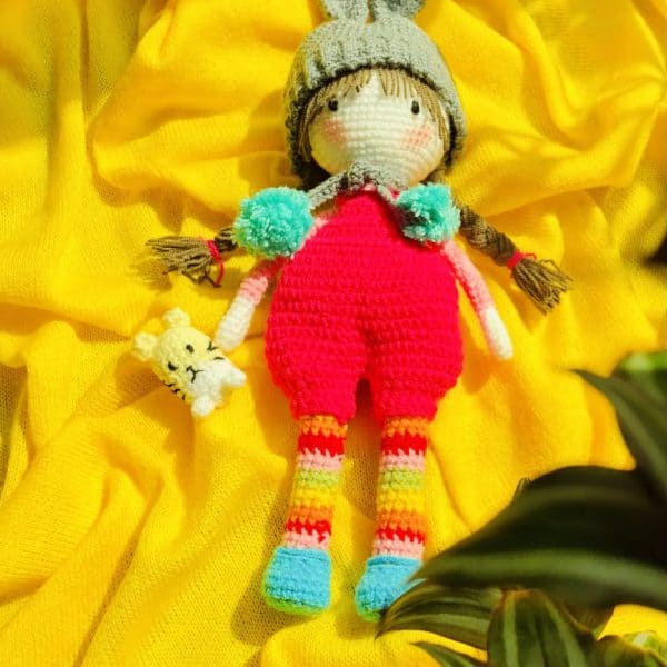 عروسک کاموایی آنا با کلاه خرگوشی (کد309)