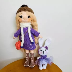 عروسک روسی دختر ماهلین با خرگوش کد:A147